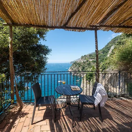 Villa Divina - Pool And Gardens With Wonderful Sea View *
