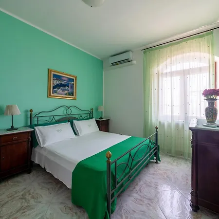 Divina - Pool And Gardens With Wonderful Sea View
