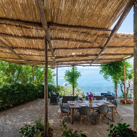 Divina - Pool And Gardens With Wonderful Sea View *